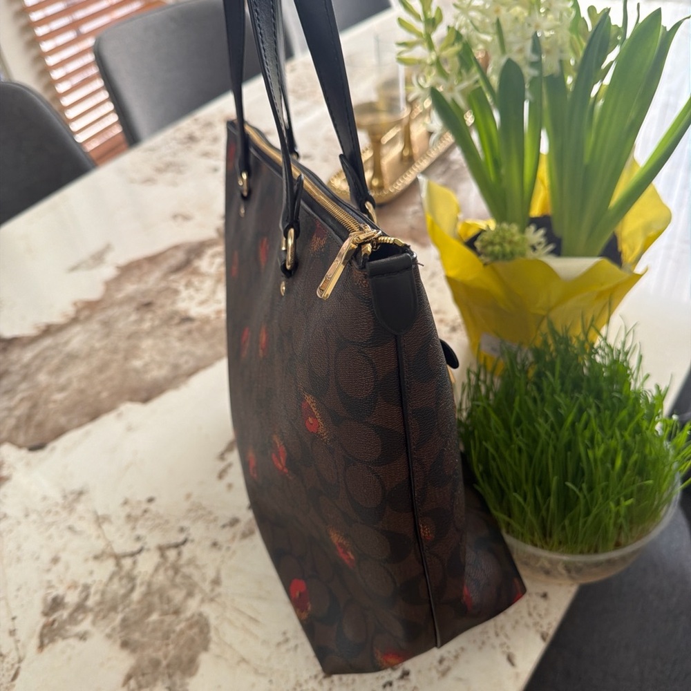 Coach Black and Brown Tote with Red Accents - Picture 14 of 15